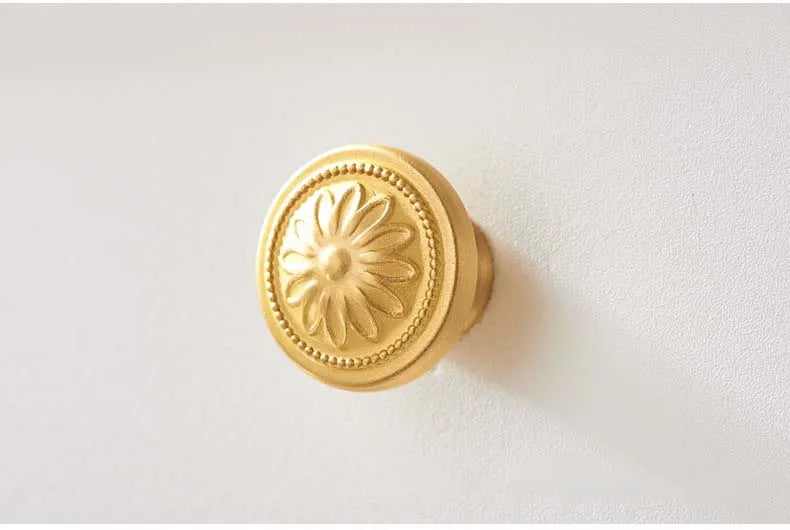 Solid Brass Door Handle Light Luxury Simple Gold European Drawer Kitchen Shoe Cabinet Wardrobe Handles Bedroom Decor Gold Knobs