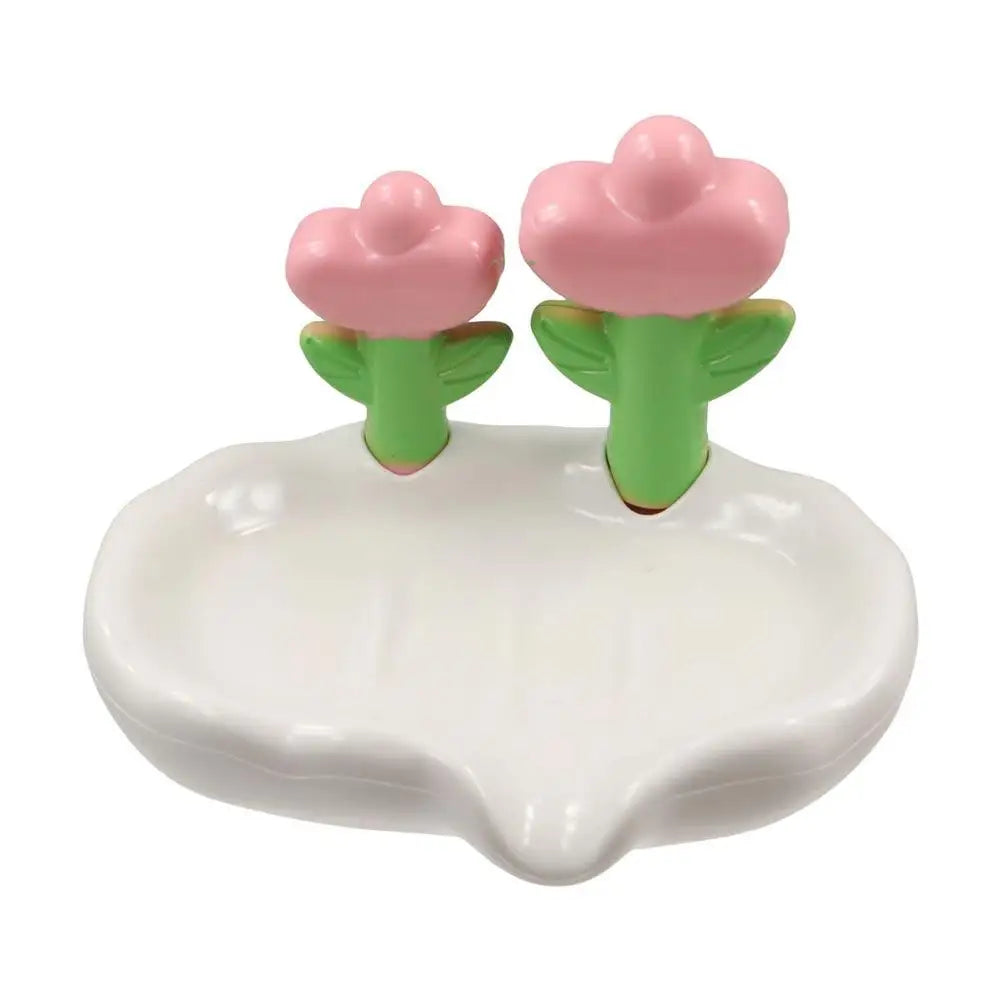 Bathroom Accessories Creative Flower Decor Soap Dish Cute Non-slip Soap Holder Plastic Portable Drain Soap Tray Storage