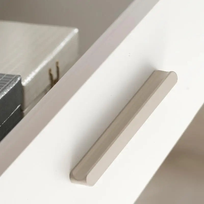 Modern Simple Light Luxury I-Shaped Cabinet Door Handle Extended Round Head Drawer Wardrobe Cabinet Furniture Door Handle