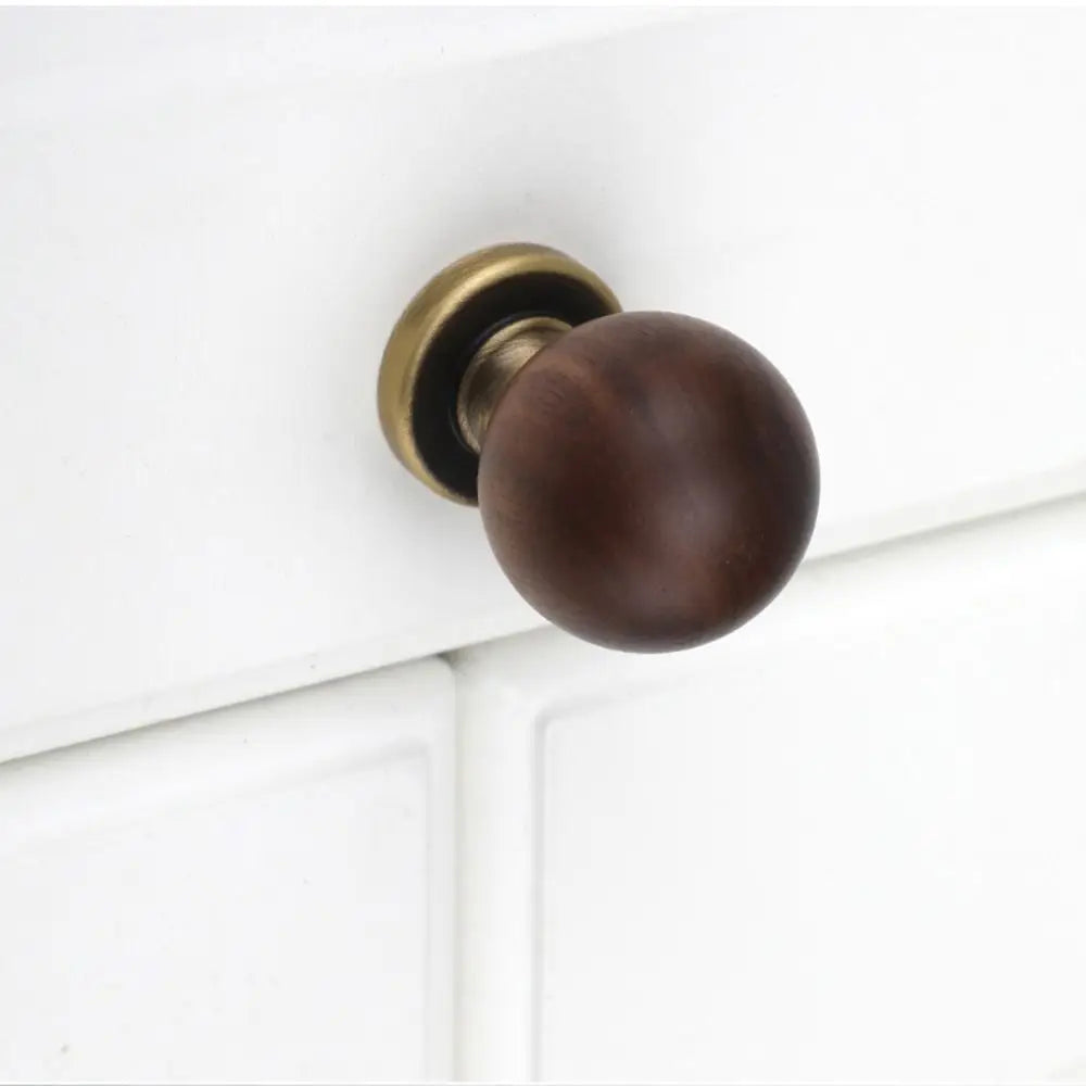Brass Brass Cabinet Handles Walnut Wooden Walnut Knobs Luxury European Style Wardrobe Door Handles Door Handles