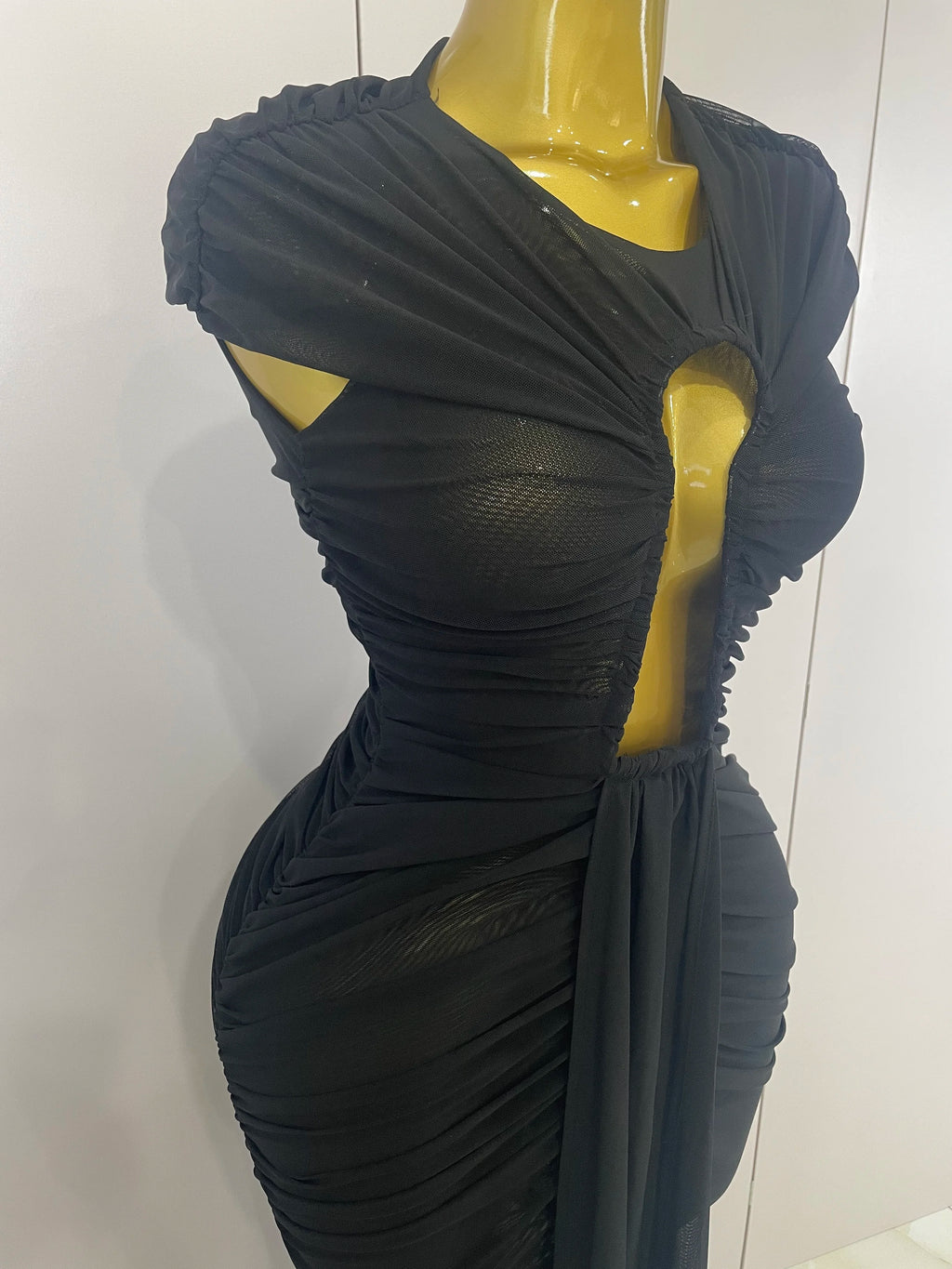 Women Sexy Sleeveless O-Neck Hollow Out Mesh Bodycon Long Dress Fashion Show Celebrate Celebrity Evening Birthday Party Dress