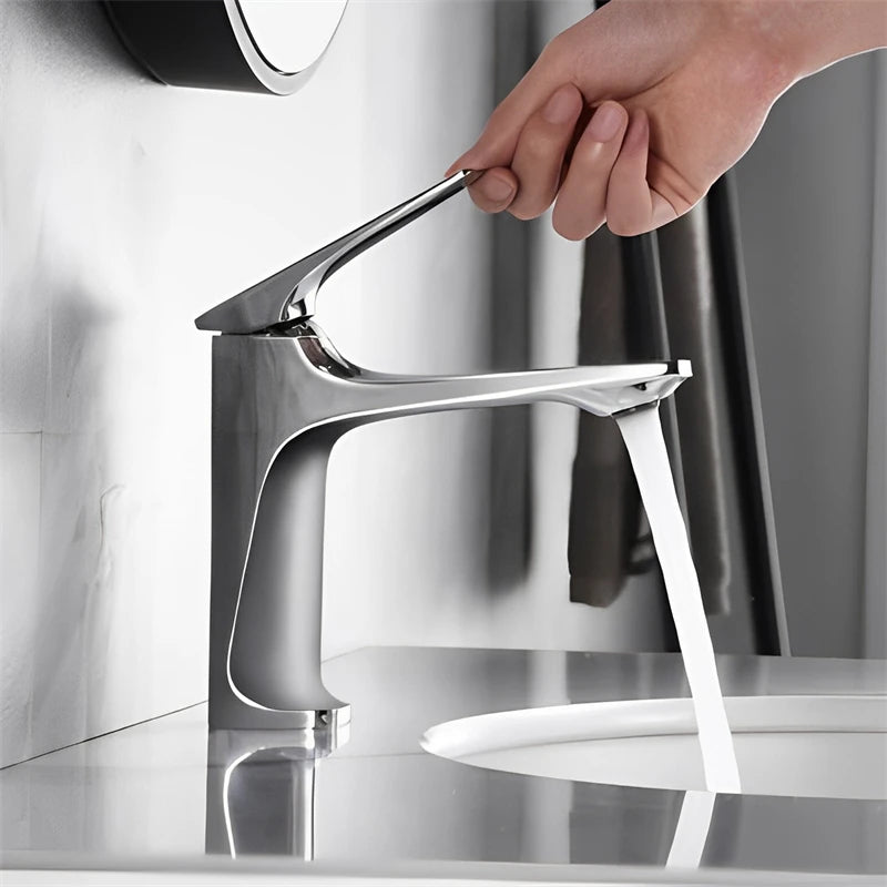 Brass Core Modern Bathroom Sink Faucet Single Handle Deck Mounted Wash Basin Water Tap Hot And Cold Mixe