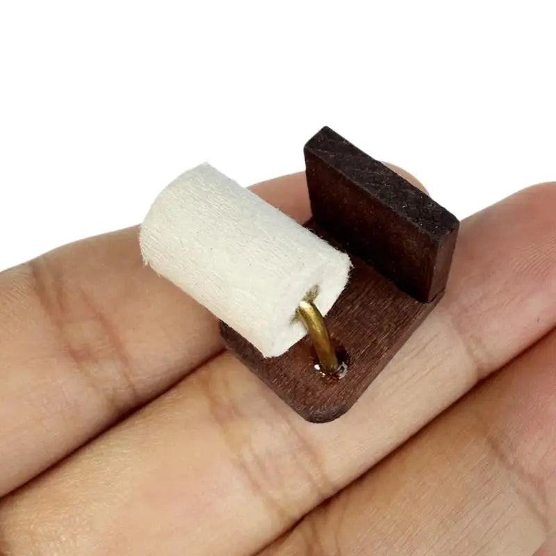 Pretend Bathroom Scene 1:12 Dollhouse Miniature Furniture Accessories: Paper Towel Holder and Toilet Paper Model Toys.