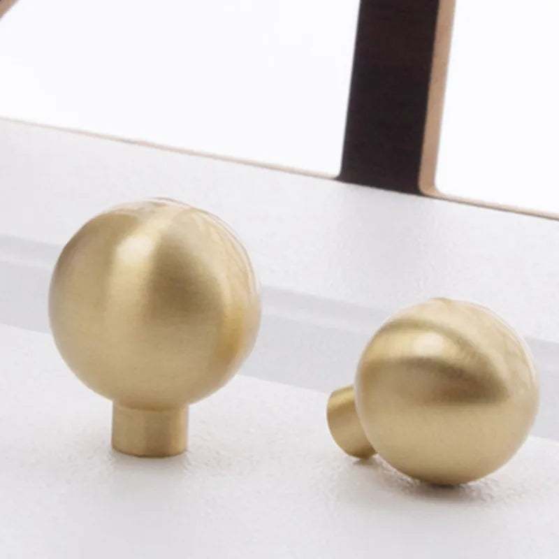 Home Wardrobe Door Pull Round Solid Brass Pulls Antique Cabinet Drawer Small Handles Modern Furniture Handles Single Hole Knobs