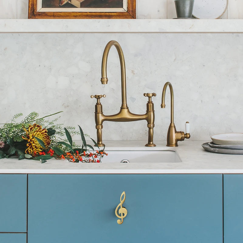 Musical Note Brass Furniture Handles and Knobs for Kitchen Cabinet Modern Dresser Door Handle Drawer Pulls