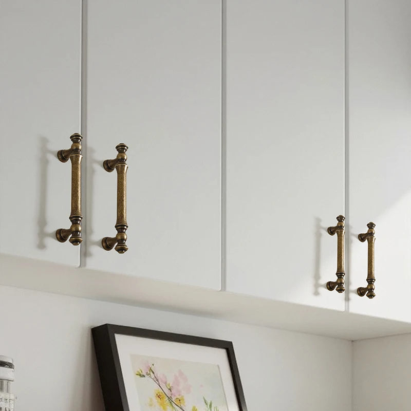 Furniture handles for kitchen cabinets, dressing table drawers, and wardrobes, durable and suitable for home decoration