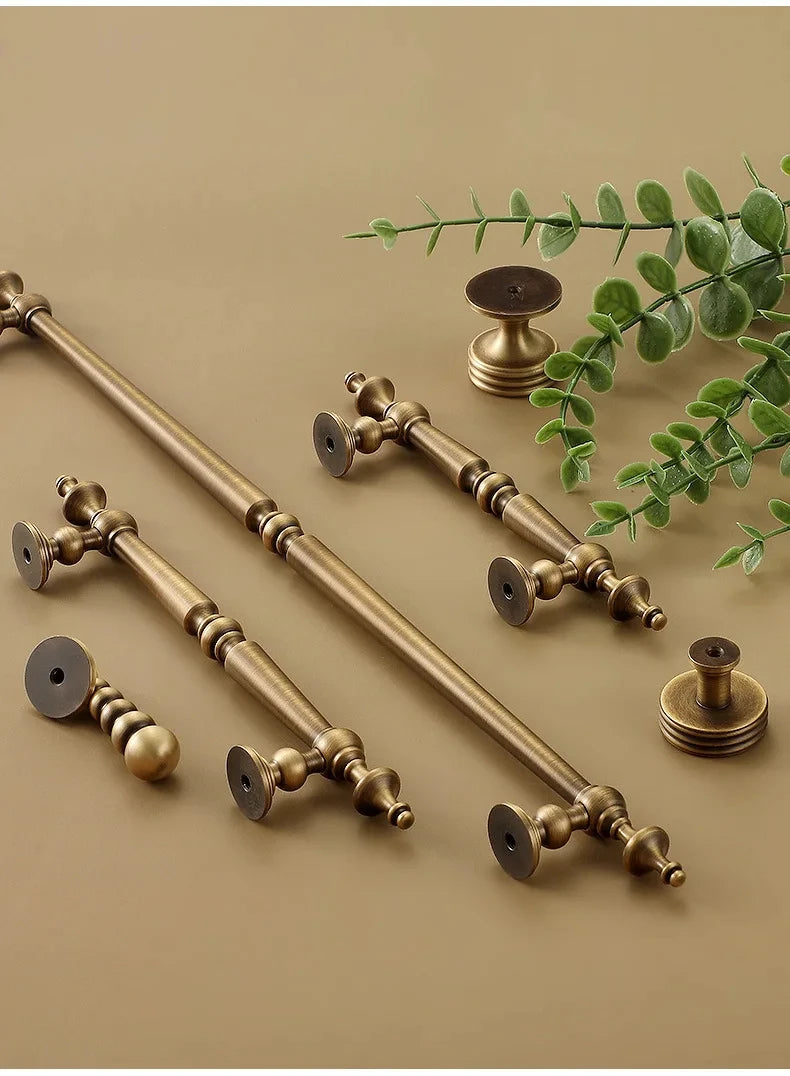 High-end Antique Bronze Door Handles and Knobs Solid Brass Antique Drawer Pulls Kitchen Cupboard Handle Gold Cabinet Handles