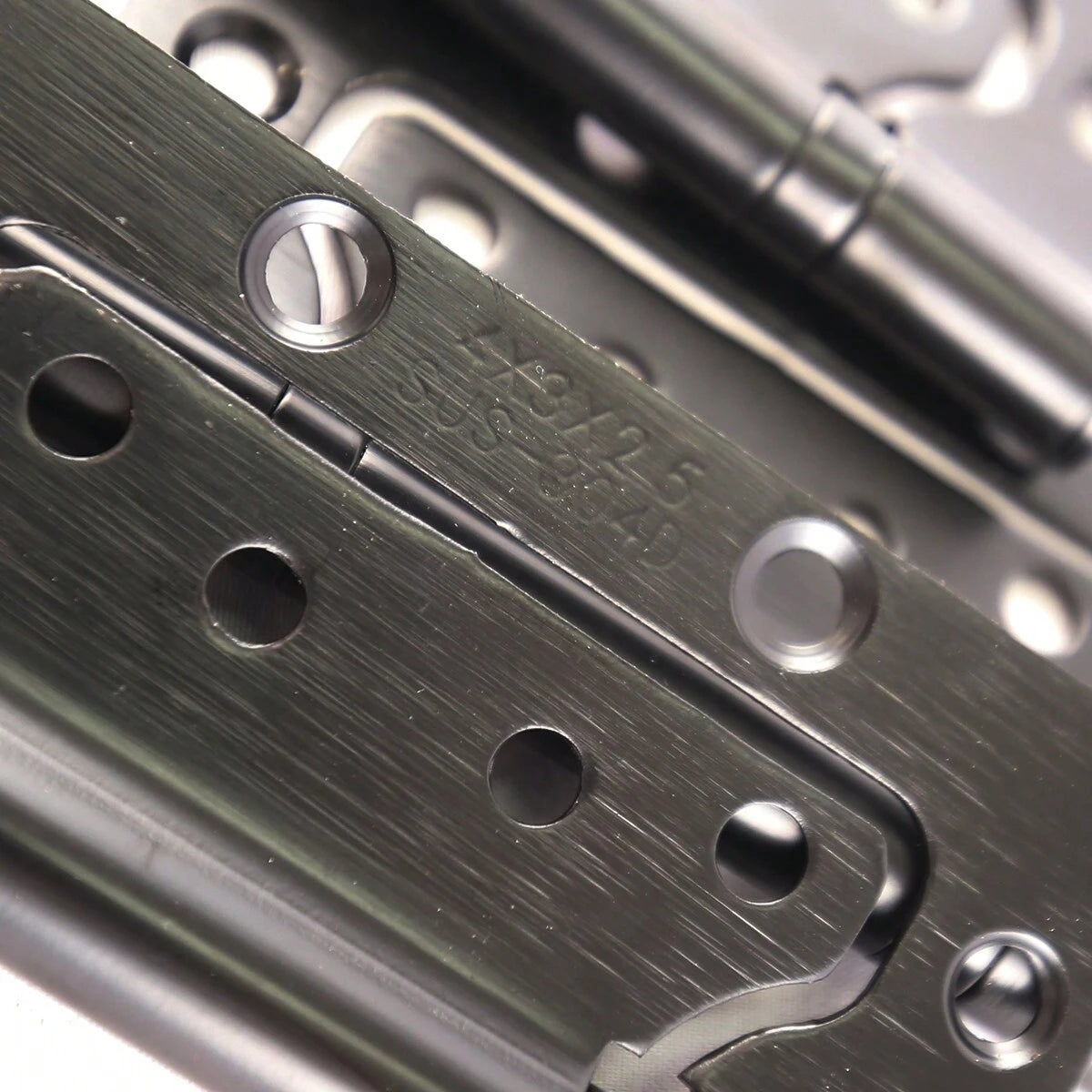 3 pieces black 304 stainless steel door with silent hinges, specifications 4*3*2.5 hinge