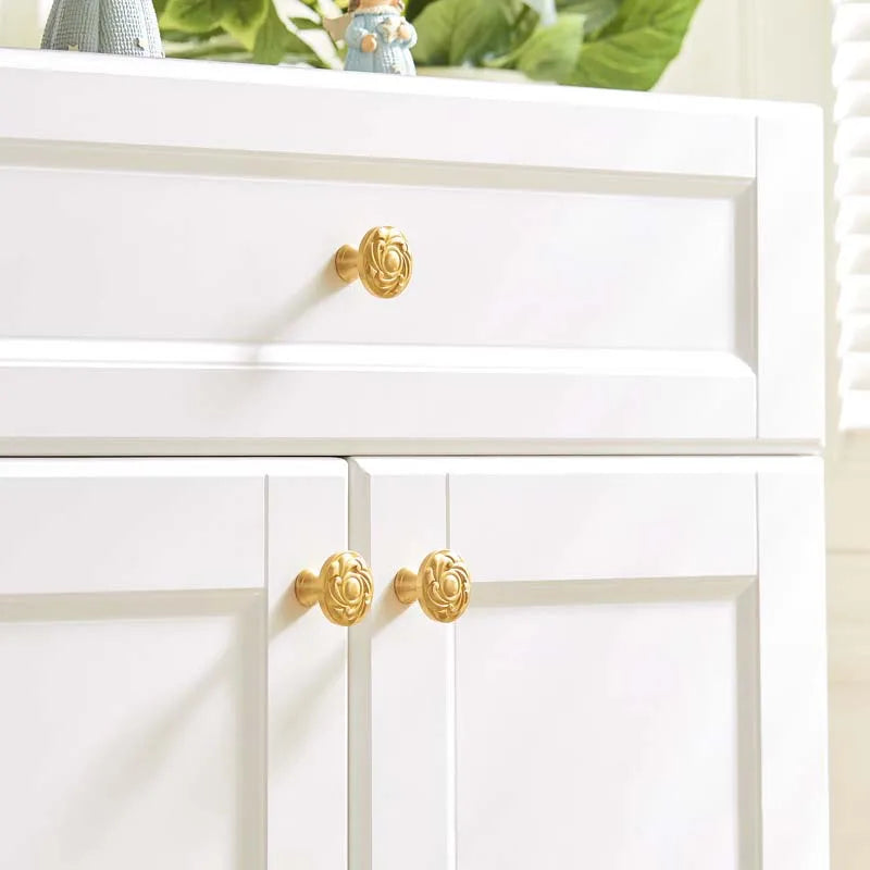 Solid Brass Door Handle Light Luxury Simple Gold European Drawer Kitchen Shoe Cabinet Wardrobe Handles Bedroom Decor Gold Knobs