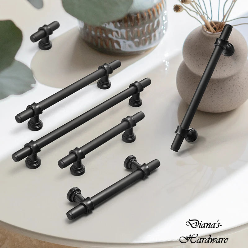 Modern Simple Black Handles for Furniture Wardrobe Cabinet Europe American Drawer Knob Hardware Kitchen Cabinet Handles
