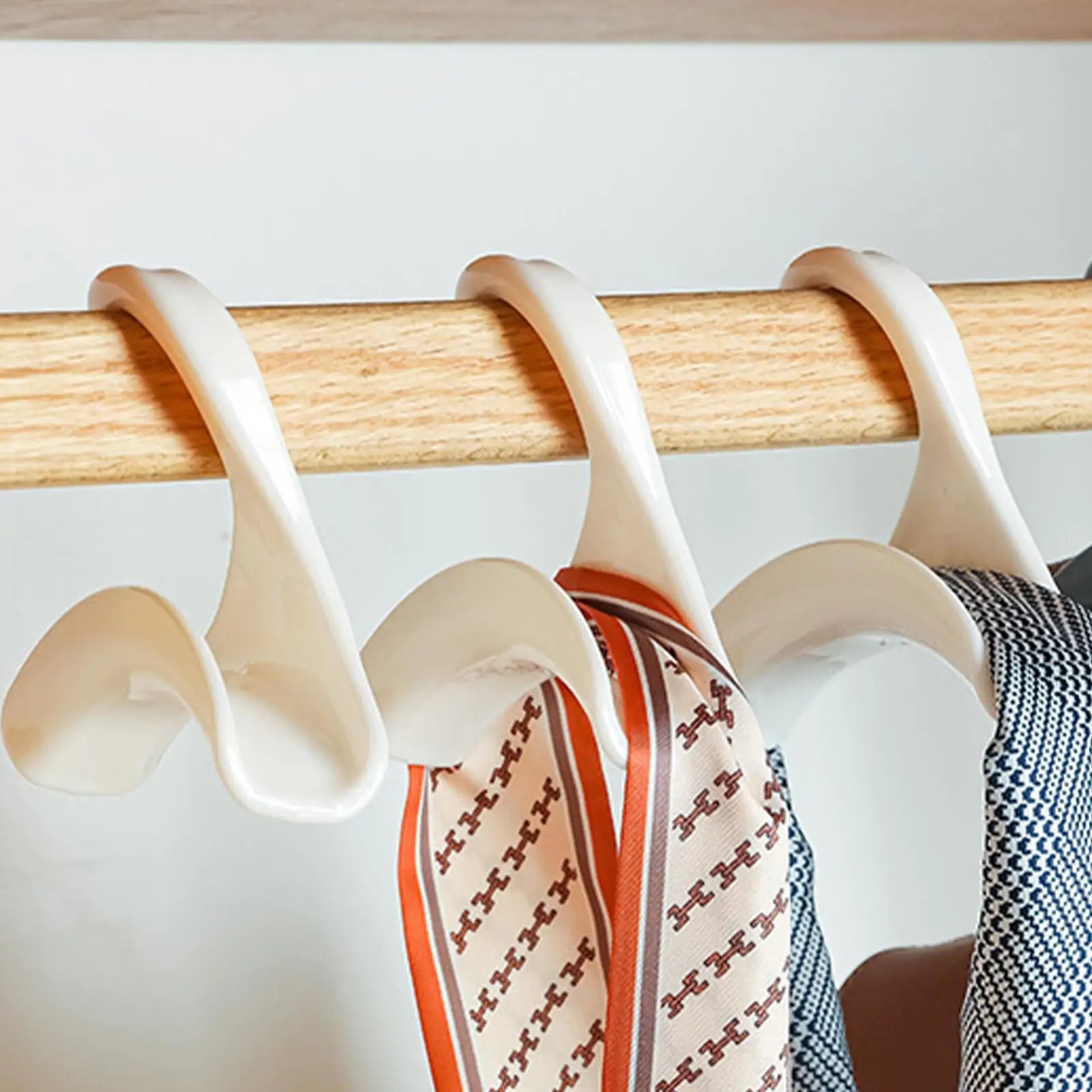 Closet Bag Hanger Bag Holder Rack Purse Holder Purse Hooks Backpack Hanger Hook Storage Organizer Bag Organizer for Purses Tote