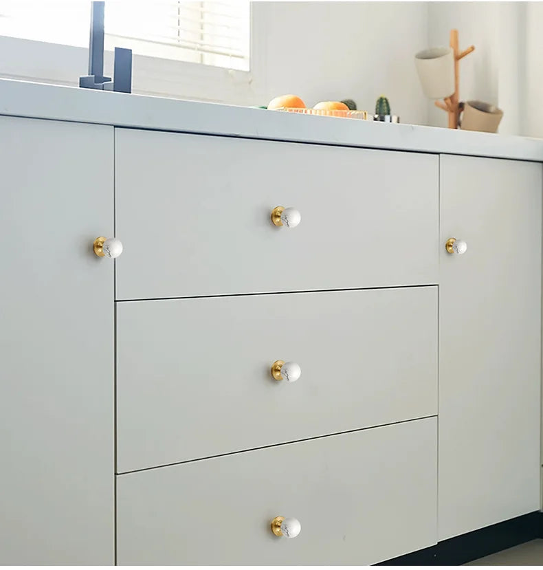 Brass Kitchen Cabinet Handles White Black Ball Drawer Knobs Modern Simple Wardrobe Cupboard Pulls Marble Furniture Handles