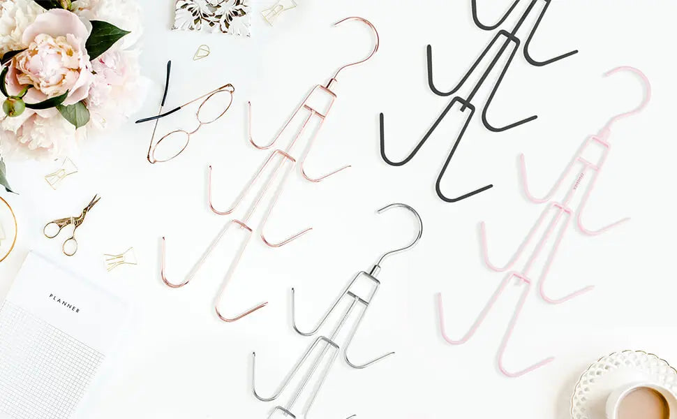 2 Pack Purse Hanger Organizer Metal Handbag Storage Hook for Closet Space Saving Rack Keeping Bags Visible in Condition