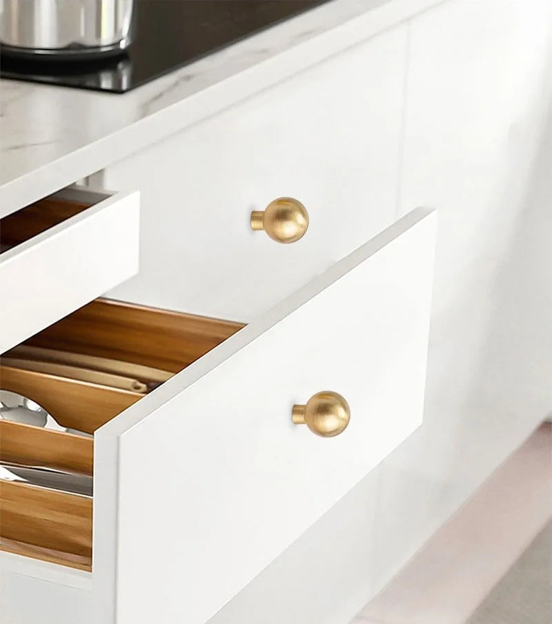 Home Wardrobe Door Pull Round Solid Brass Pulls Antique Cabinet Drawer Small Handles Modern Furniture Handles Single Hole Knobs