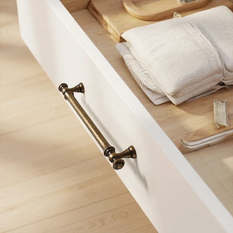 Furniture handles for kitchen cabinets, dressing table drawers, and wardrobes, durable and suitable for home decoration